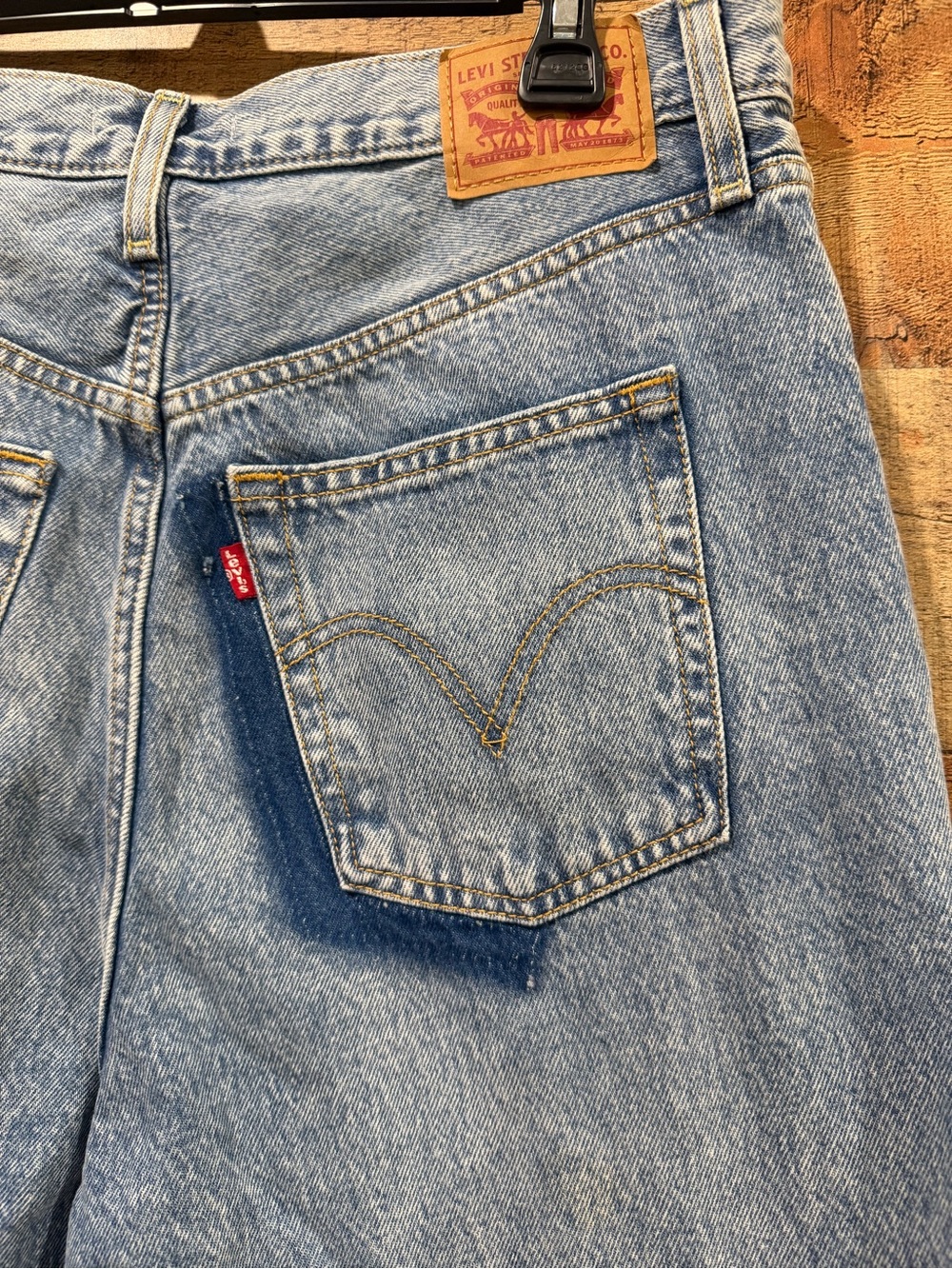 Levi's Blue Denim Ribcage Ripped Straight Ankle ButtonFly Jeans Size 31 - Picture 4 of 7